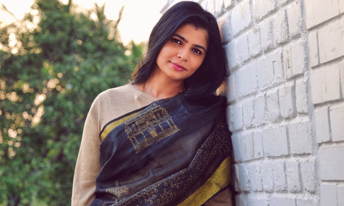 Telugu Chinmayi, Netizen, Chinmayi Angry, Chinmayi Reply, Tollywood-Movie Telugu Chinmayi, Netizen, Chinmayi Angry, Chinmayi Reply, Tollywood-Movie