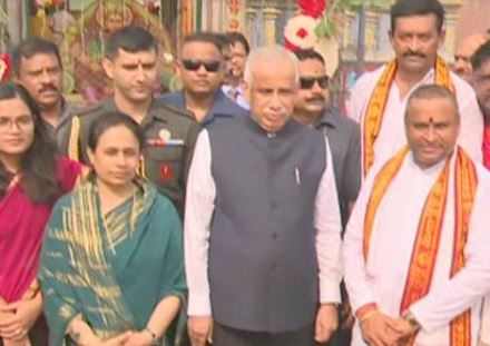  Ap Governor In Presence Of Vijayawada Durgamma ..!-TeluguStop.com