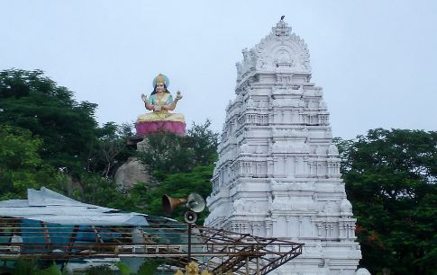  Prasadam Laddoos In Basara Saraswati Temple Fungus..!-TeluguStop.com