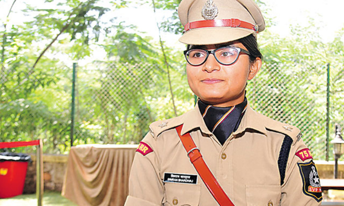  Ips Simran Bharadwaj Success Story Details Here Goes Viral In Social Media , Ips-TeluguStop.com