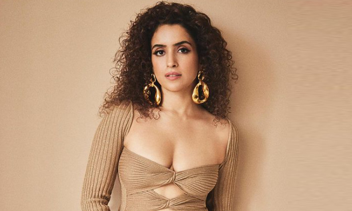  Jawan Actress Sanya Malhotra Comments About Syndrome Disease-TeluguStop.com