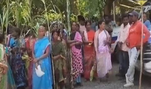  Podu Land Dispute In Gudipadu Of Khammam District-TeluguStop.com
