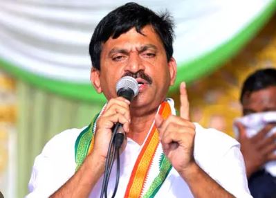 Kcr Is Making A Mockery Of Democracy..: Former Mp Ponguleti Kcr Is Making A Mockery Of Democracy..: Former Mp Ponguleti-TeluguStop.com