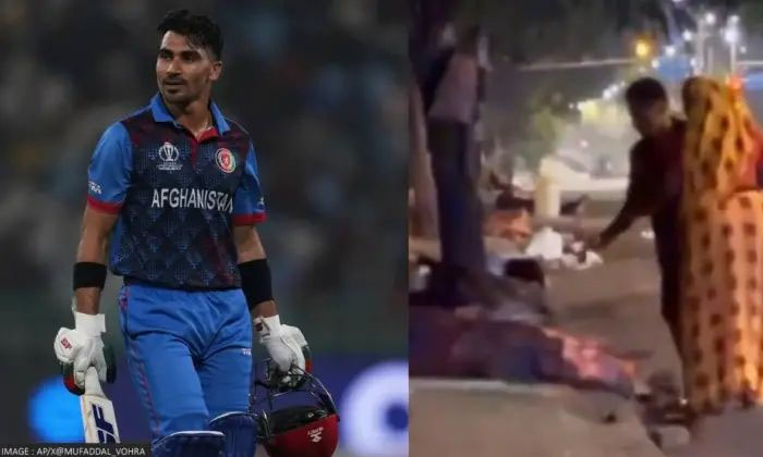  Afghanistan Cricketer Giving Money To The Poor If You See The Video, Afghanista-TeluguStop.com