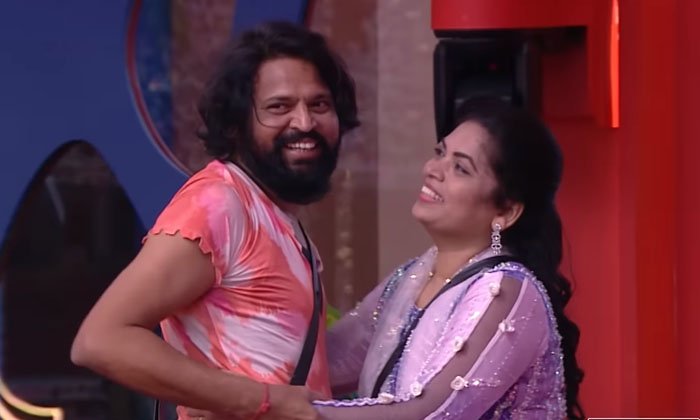 Telugu Bhole Shavali, Biggboss, Priyanka, Seema, Shobha Shetty-Movie