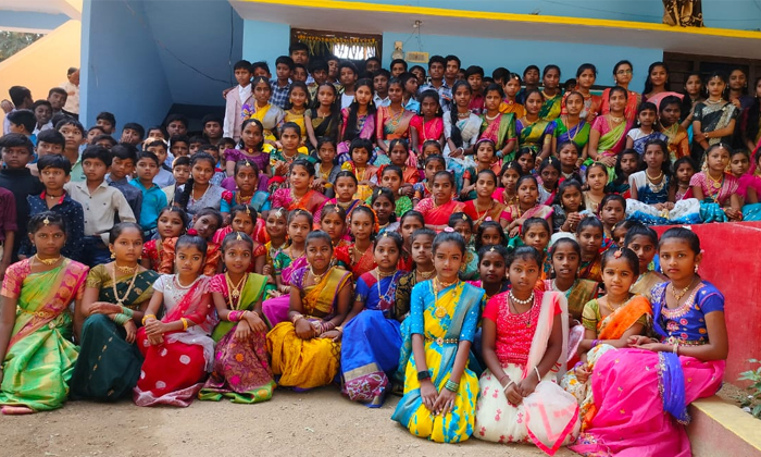  Self Administration Day Celebrations At Vaniniketan High School, Self Administra-TeluguStop.com