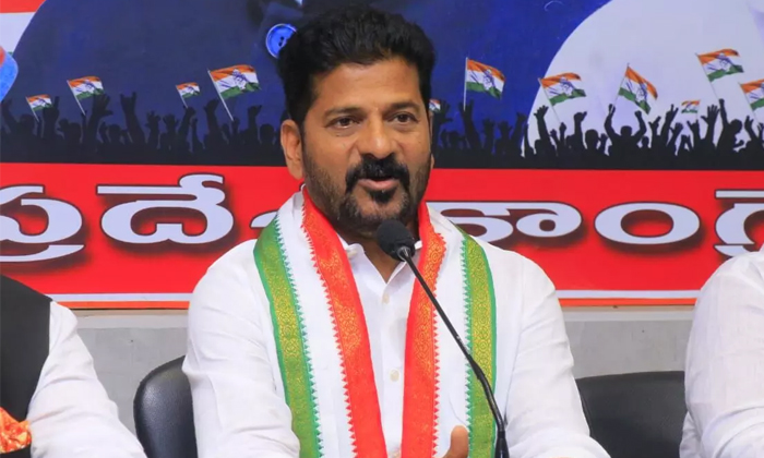  That Media That Is Going All Out For Revanth Reddy Details, Revanth Reddy, Bhatt-TeluguStop.com