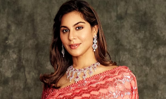  What Happened To Upasana Who Was Hurt By Relatives Words At Varuns Wedding-TeluguStop.com