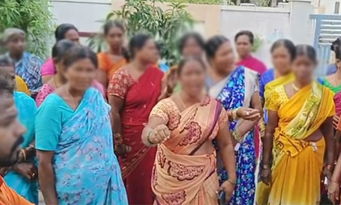  Women Are Concerned That Elections Money Is Not Distributed In Miryalaguda Detai-TeluguStop.com