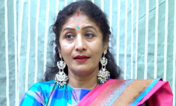  Actress Jayalaxmi Comments About Nagarjuna Goes Viral In Social Media Details, A-TeluguStop.com