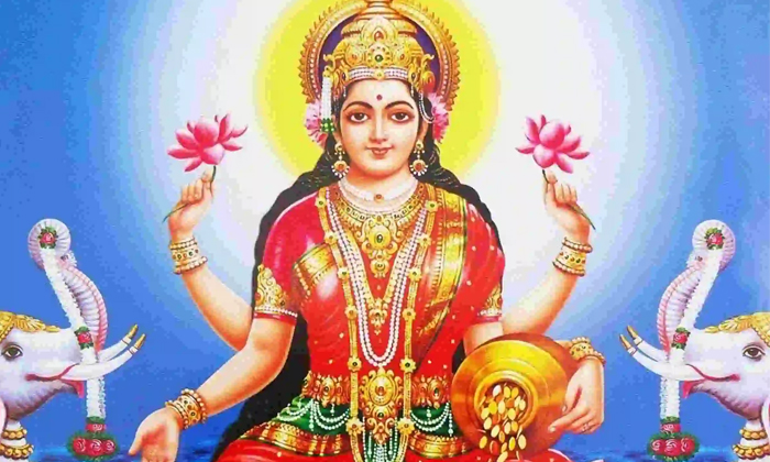 Telugu Diwali, Diwali Festival, Diwali Nomulu, Goddess Lakshmi, Lakshmi Devi-Lat