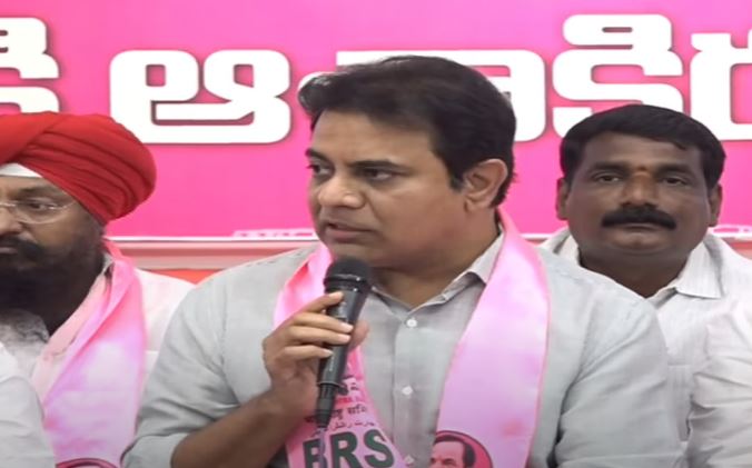  Congress Is Plotting To Defeat Kcr..: Ktr-TeluguStop.com