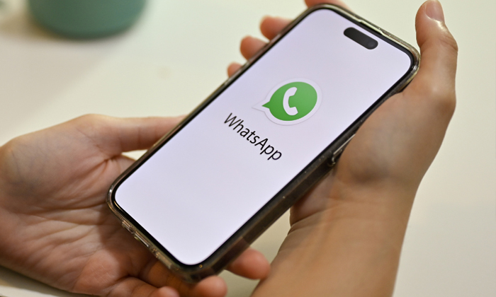  Political Leaders Using Whatsapp Calls To Contact Amid Telangana Assembly Electi-TeluguStop.com