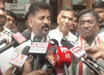  Congress Has Gained Strength With The Addition Of Vivek..: Revanth Reddy-TeluguStop.com