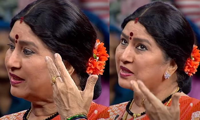  Senior Actress Annapurnamma Emotional Comments On Her Daughter Death Details-TeluguStop.com