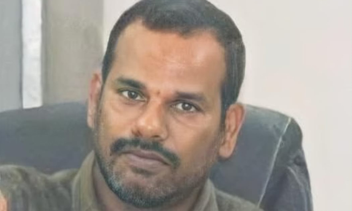  Acb Raids Marriguda Mro Mahender Reddy House, Acb Raids, Marriguda ,mro Mahender-TeluguStop.com