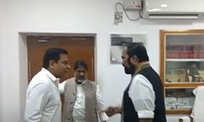  Ktr's Meeting With Congress Leader Uttam Kumar Reddy What Will Actually Happen,-TeluguStop.com