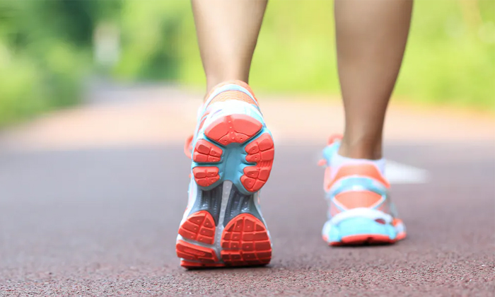  Benefits Of Reverse Walking How It Improves Your Health Details, Reverse Walkin-TeluguStop.com