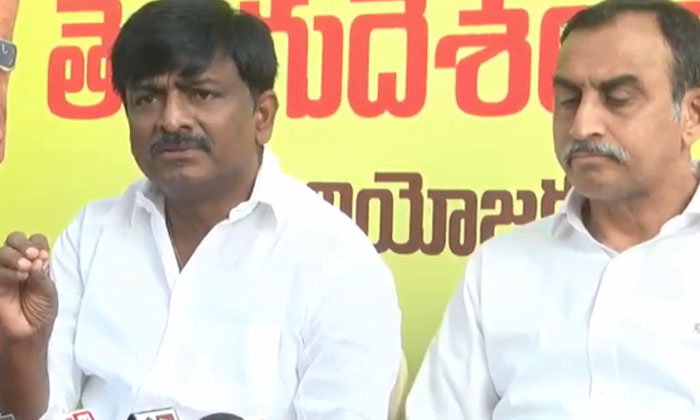  My Life Is In Danger From Jagan Avinas Reddy: Btech Ravi , Cm Jagan, Ycp , Av-TeluguStop.com