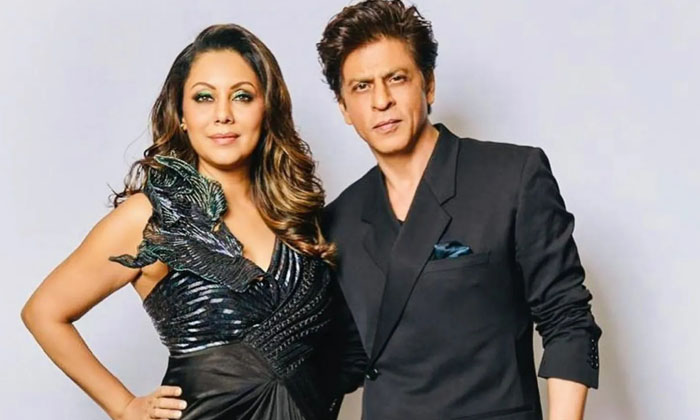  Gauri Khan Strict Rule For Shahrukh Khan, Gauri Khan, Shahrukh Khan, Bollywood,-TeluguStop.com