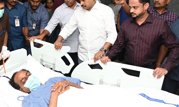  Surgery Completed For Former Cm Kcr Yashoda Hospital, Kcr, Kcr Surgery, Ys Jaga-TeluguStop.com