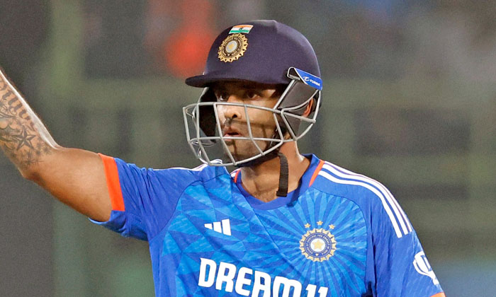  Surya Kumar Yadav Eyeing Virat's Record In The T20 Series With South Africa ,-TeluguStop.com