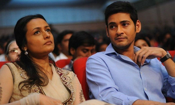  Mahesh Babu About His Wife Namratha , Mahesh Babu , Tollywood , Social Media-TeluguStop.com