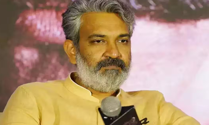  Rajamouli Interesting Comments On Shruthi Hassan Dance, Shruthi Hassan, Rajamoul-TeluguStop.com
