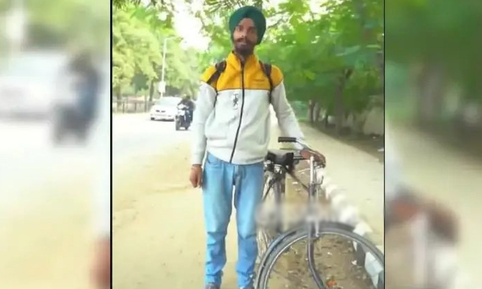 Telugu Civil, Delivery Boy, Hatinder Singh, Latest, Sourav Bhardwaj, Swiggy, Tur