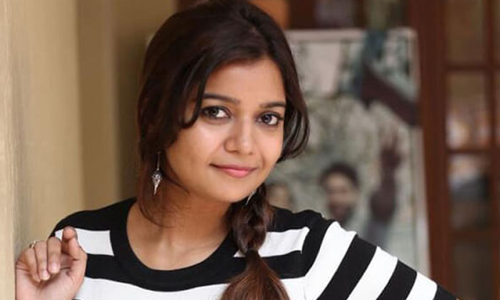  Colours Swathi : కలర్స్ స్వాతి కి అసలు త-TeluguStop.com