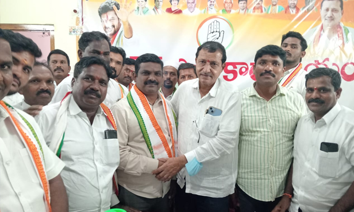  Thimmapur Single Window Vice Chairman Bugga Krishna Murthy Joined The Congress P-TeluguStop.com