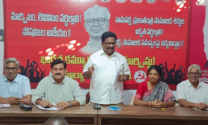  Win Or Lose Communists Are On The Side Of The People Former Mla Julakanti, Comm-TeluguStop.com