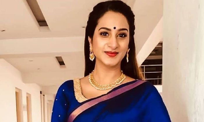  Actress Surekha Vani Latest Comments Viral On Social Media-TeluguStop.com