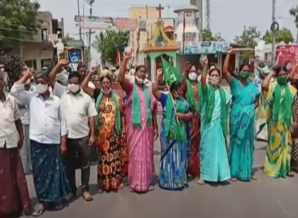  On 17th Of This Month, The Farmers Of Amaravati Capital Held A Huge Public Meeti-TeluguStop.com