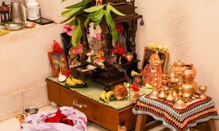  If The House Is To Be Peaceful.. These Changes Should Be Made In The Pooja Room-TeluguStop.com