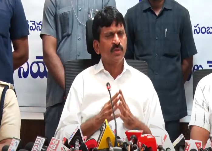  The Mistakes Of The Previous Government Should Not Be Repeated..: Minister Pongu-TeluguStop.com