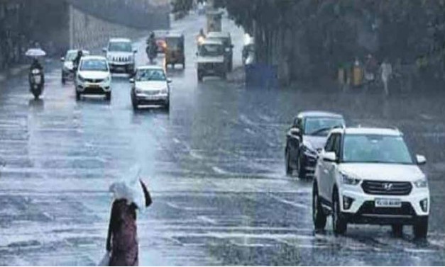  A Storm Crossed The Coast Near Bapatla.. Heavy Rain Forecast For Kosthandhra-TeluguStop.com