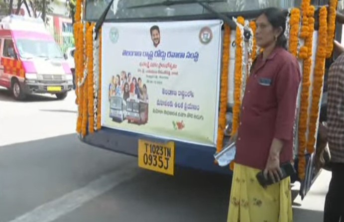  Soon Mahalakshmi Free Bus Scheme Will Start In Telangana-TeluguStop.com