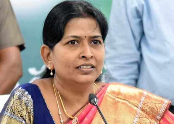  We Will Work As Per Jagan's Orders..: Minister Taneti Vanita-TeluguStop.com