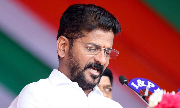  Telangana Cm Revanth Reddy Busy With District Tours Political Strategies Details-TeluguStop.com