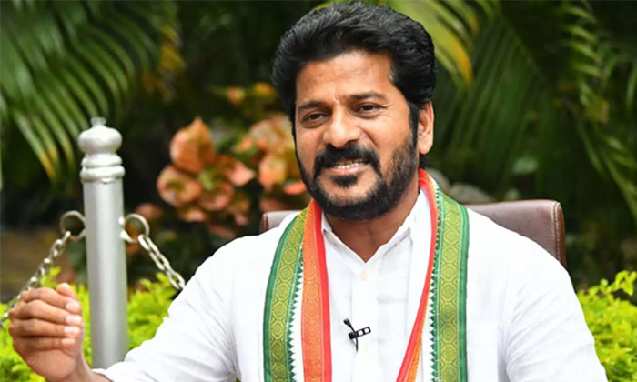  Telangana Cm Revanth Reddy Strict Action Against Former Brs Mlas And Ministers D-TeluguStop.com