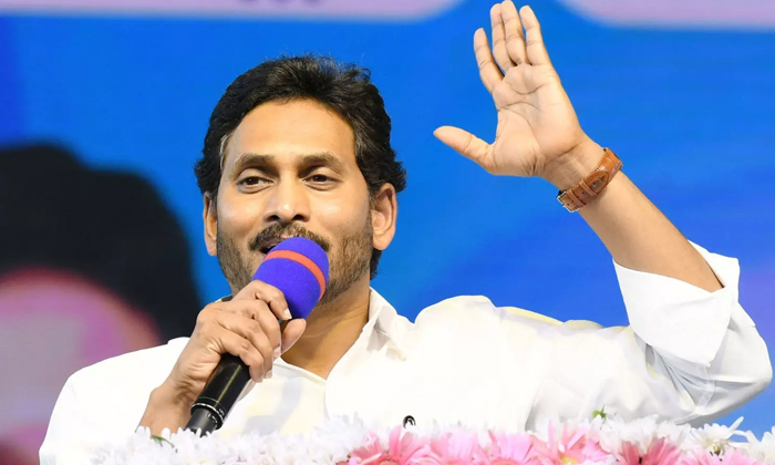  2009 Elections Scene Repeat Again In Ap Then Ysr Now Jagan Details, Ysr, Ys Raja-TeluguStop.com