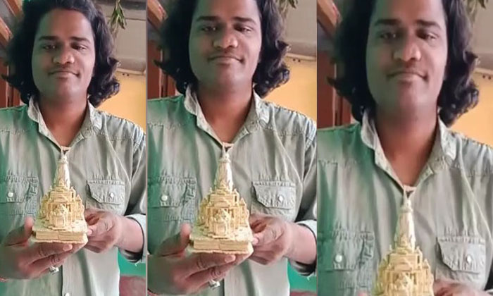  A Man Made A Replica Of Ram Mandir With Matches Video Viral, Ram Mandir, Matchst-TeluguStop.com