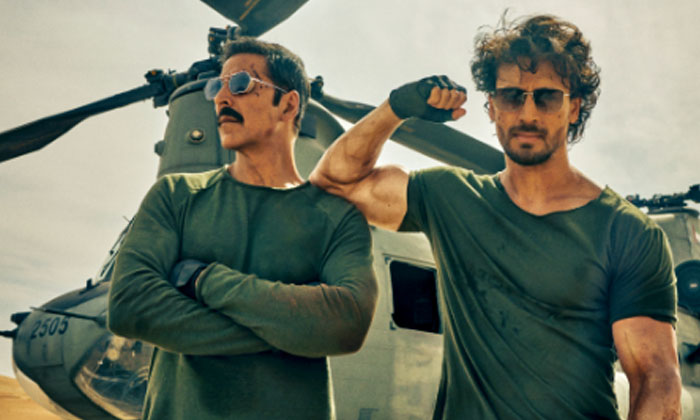  Soldiers Akshay Kumar And Tiger Shroff Fight Their Villain Prithviraj In This A-TeluguStop.com