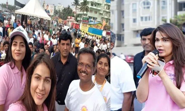  Miss Perfect Lavanya Tripathi Is A Buzz In Visakha Beach, Miss Perfect Lavanya T-TeluguStop.com