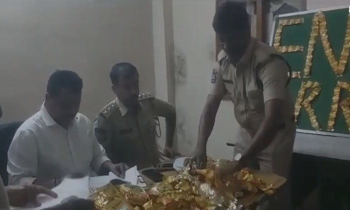  A Mix Of Ganja Chocolates In Narsingi Police Station Area, Cannabis Chocolates-TeluguStop.com