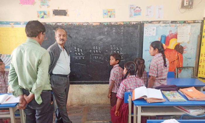  Issuance Of Notices Against Teachers Who Do Not Follow Punctuality , Sansthan Na-TeluguStop.com