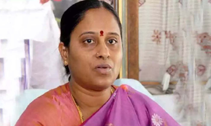  Konda Surekha Against Jagan Ycp Happy , Jagan, Ysrcp, Ys Rajasekhara Reddy ,-TeluguStop.com