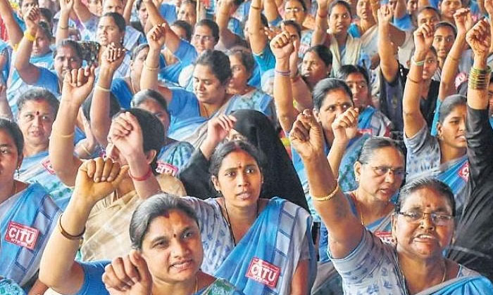  Minister Botsa Satyanarayana Reacts To The Anganwadi Strike, Minister Botsa Sat-TeluguStop.com