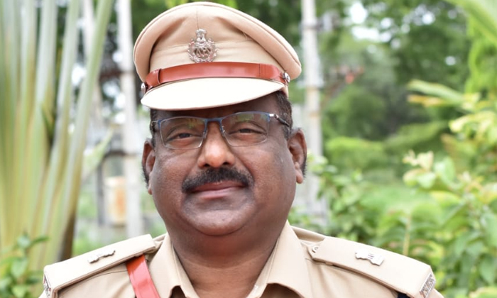  Rajanna Sirisilla District Additional Sp Chandraiah Selected For President Polic-TeluguStop.com